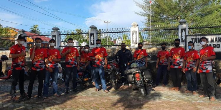 SAC Lingga Bergerak Berbagi Takjil Perkuat Solidaritas