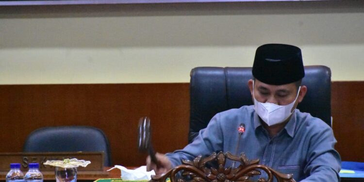 APBD-P 2021 Kabupaten Lingga Disahkan Rp974 Miliar