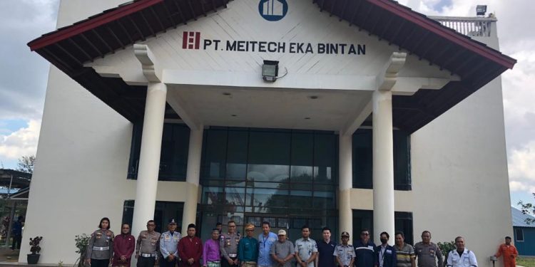 Jasa Raharja Cabang Kepri Dan Forum Keselamatan Lalu Lintas Bintan Lakukan Tinjauan Dan Sosialisasi Di Titik Rawan Kecelakaan