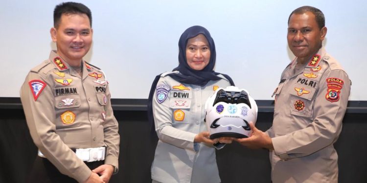Dukung ASEAN Summit 2023, Jasa Raharja Serahkan Sarana Prasarana Keselamatan Jalan
