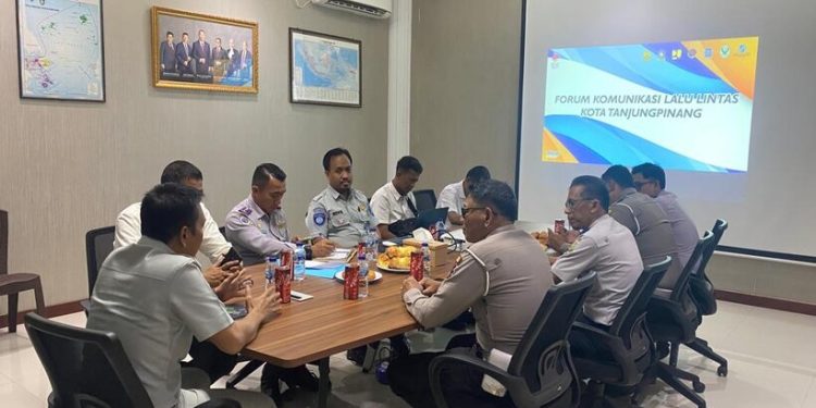 Tingkatkan Pencegahan Laka, 5 Pilar Keselamatan Lalu Lintas Kota Tanjungpinang Laksanakan Rapat Koordinasi FKLL