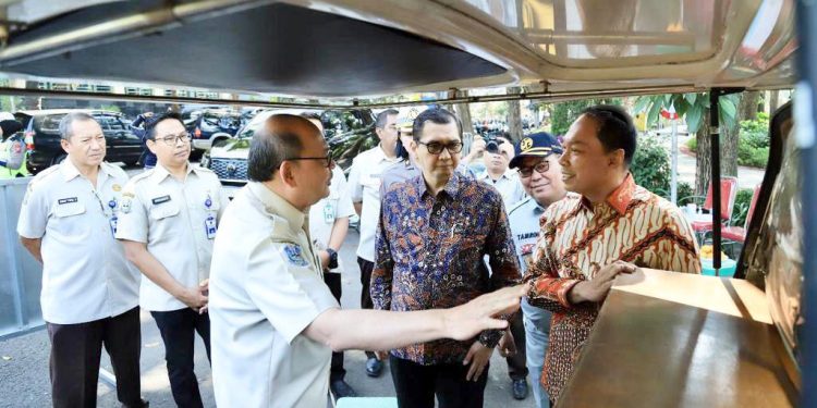 Direktur Utama Jasa Raharja Pantau Pelaksanaan Operasi Zebra Gabungan di Taman Bungkul Surabaya
