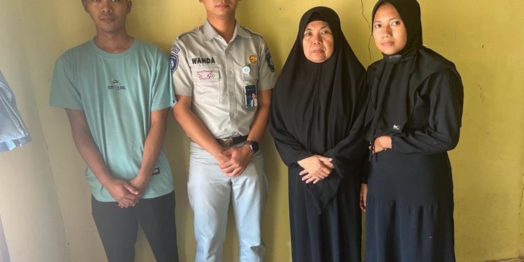 Jasa Raharja Kepri Serahkan Santunan Korban Kecelakaan Meninggal Dunia di Jalan Umum Putri Malu Dekat Mitra 10