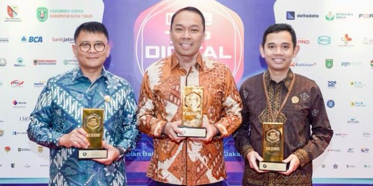 Jasa Raharja Terima Tiga Penghargaan di Ajang TOP Digital Awards 2023