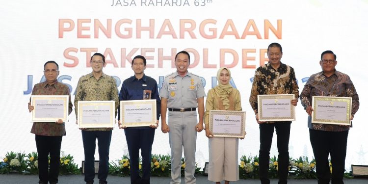 63 Tahun Jasa Raharja Berikan Penghargaan Kepada Stakeholders dan Mitra Kerja yang Konsisten Mendukung Tugas dan Fungsi Perusahaan