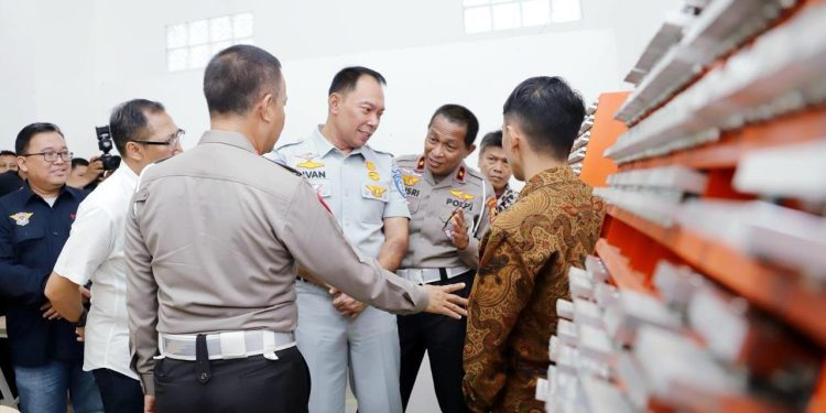 Perpanjangan STNK 5 Tahunan Hanya 15 Menit, Jasa Raharja Dorong Samsat Digital Leuwipanjang Jadi Samsat Percontohan