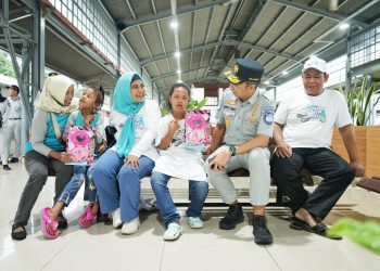 Jasa Raharja Berangkatkan Disabilitas Peserta Mudik Gratis Moda Kereta Api dari Stasiun Senen