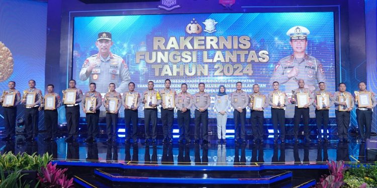 Gelar IRSMS Award 2024, Jasa Raharja Berikan Penghargaan Kepada Polda dan Polres dengan Pelaporan Kecelakaan Tercepat