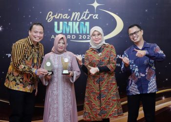 Sukses Bawa Mitra Binaan ‘Rumah Sandal Geulis’ Go Internasional, JasaRaharja Raih Predikat Gold dalam Ajang Bina Mitra UMKM Award 2024