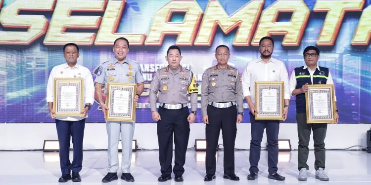 Konsisten Dukung Korlantas Polri di Bidang Kamseltibcarlantas, Jasa Raharja Dapat Piagam Penghargaan dari Kapolri
