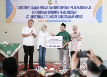 Dukung Pembangunan Bangsa, Jasa Raharja Serahkan Bantuan untuk Pembangunan SD Aisyiyah Multilingual Darussalam Kudus
