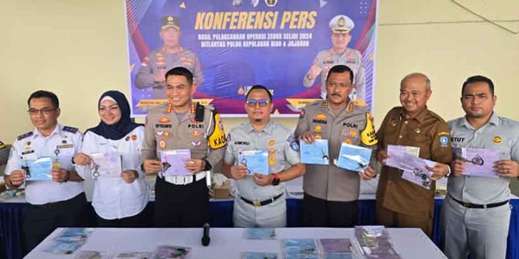 Penertiban Kendaraan Angkutan Barang di Kota Batam, Ditlantas Polda Kepri Gelar Press Release Bersama Jasa Raharja & Mitra FKLL Kepri