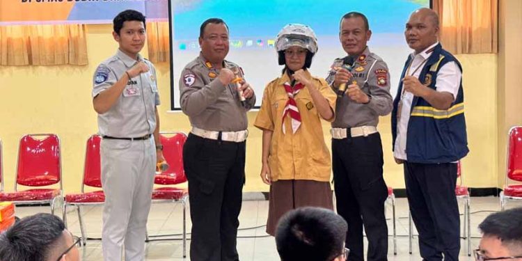 Tekan Kecelakaan Generasi Muda, Jasa Raharja Kepri dan Mitra FKLL Sosialisasi PPKL di SMA Bodhi Darma