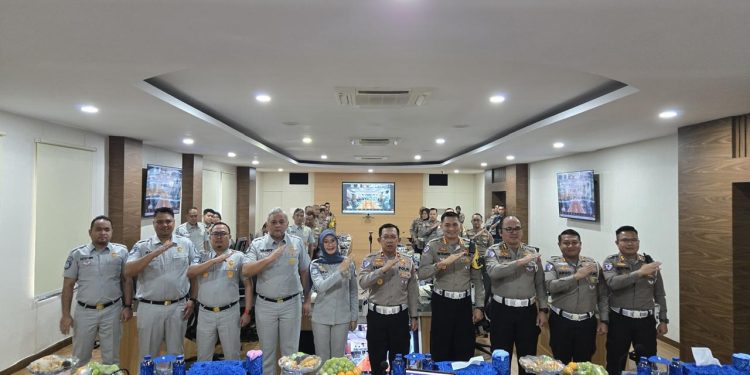 Tingkatkan Sinergi dan Kolaborasi, Jasa Raharja dan Korlantas Polri Gelar Monev Penegakkan Hukum TW IV 2024 di Kepulauan Riau