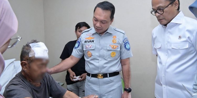 Wamen BUMN dan Dirut Jasa Raharja Tinjau Penanganan Korban Kecelakaan Tol Cipularang di Radjak Hospital