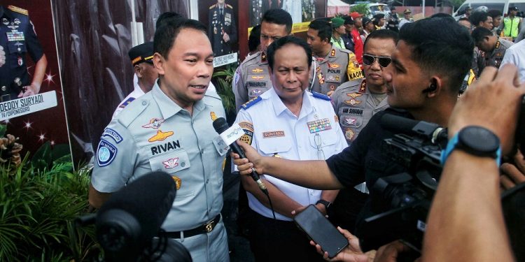 Dirut Jasa Raharja bersama Wamenhub, dan Kakorlantas Polri Gelar Tinjauan Arus Mudik dan Libur Nataru di Tol Jogja-Solo