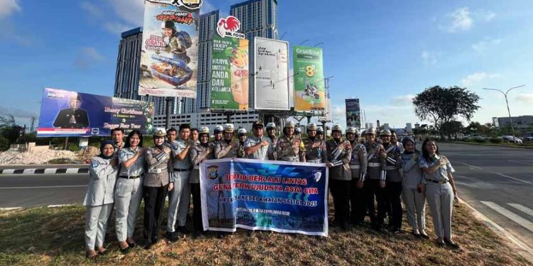Jasa Raharja dan Polda Kepri Apresiasi Masyarakat Taat Berkendara di Simpang Frengky