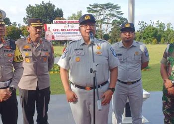 Jasa Raharja dan Ditlantas Polda Kepri Pasang Spanduk Keselamatan di 30 Titik Rawan Laka di Batam