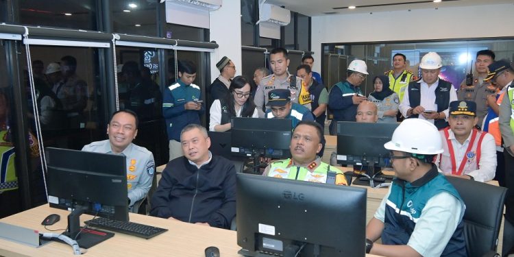 Menteri Perhubungan, Kakorlantas Polri, dan PT Jasa Raharja Tinjau Kesiapan Pelabuhan Merak Sambut Pemudik Menuju dan Dari Sumatra