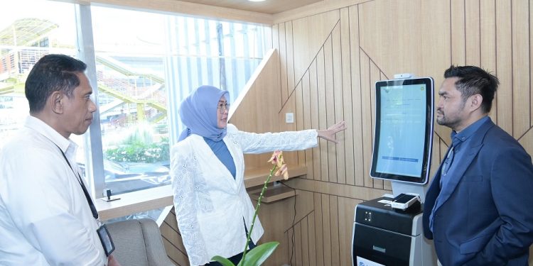Pelayanan Samsat Tanpa Antre, Tim Pembina Samsat Nasional Hadirkan SIGNAL KIOSK Modern