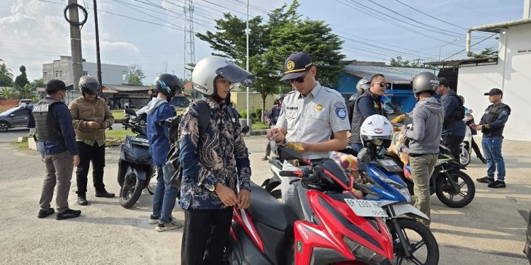 Jasa Raharja dan Samsat Bintan Gelar Razia Gabungan di Bundaran Km 16 Bintan