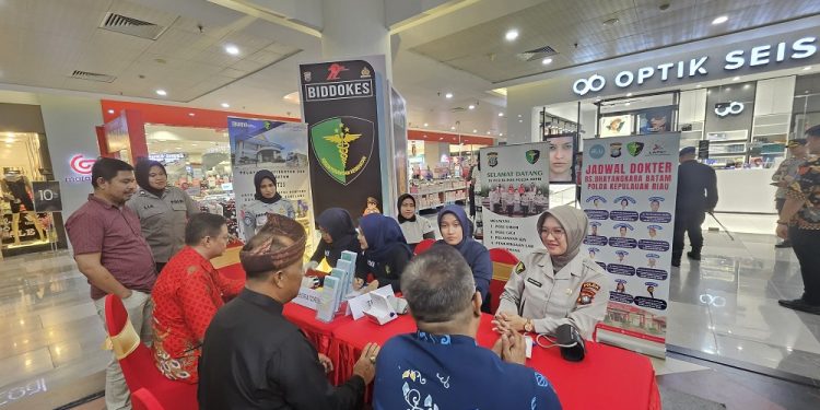 Dukung HUT Bhayangkara ke-79, Jasa Raharja Kepri Gelar Pengobatan Gratis di Mega Mall Batam