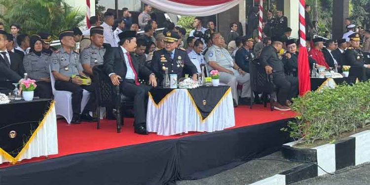 Kepala PT Jasa Raharja Kanwil Kepri Hadiri HUT Bhayangkara Ke-79 di Lapangan Polda Kepri