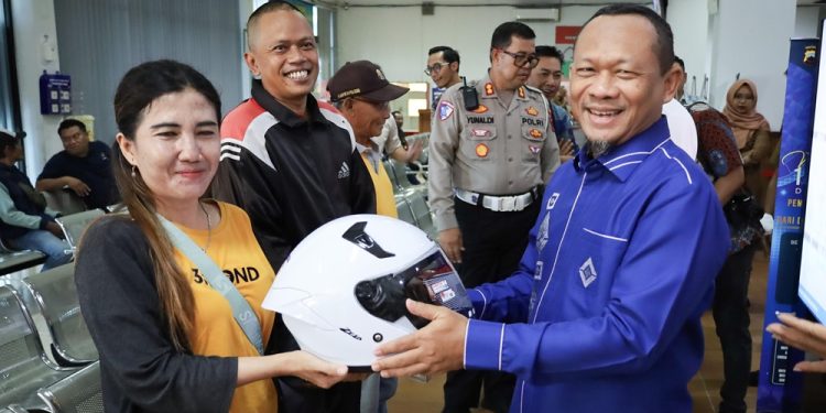 Jasa Raharja Dorong Konsistensi Layanan Publik dan Edukasi Keselamatan Berkualitas di Samsat Kota Semarang