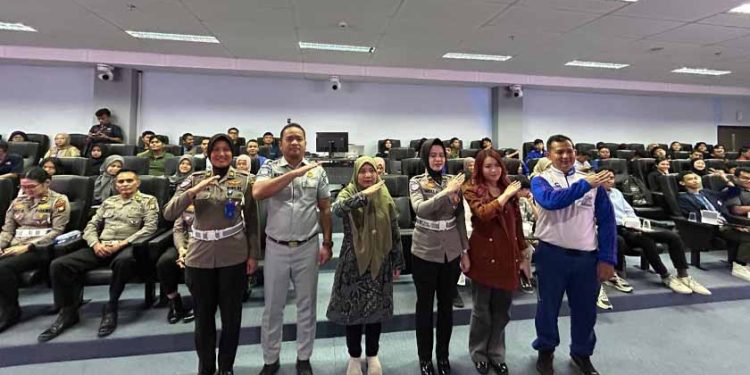 Jasa Raharja, Ditlantas dan Astra Honda Motor Wilayah Kepri Gelar Safety Riding dan PPGD di Politeknik Negeri Batam