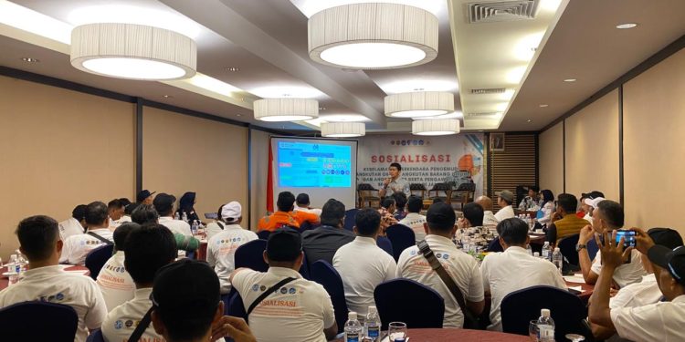 Jasa Raharja, Ditlantas Polda Kepri, dan BPTD Gelar Sosialisasi Keselamatan bagi Pengemudi Angkutan di Batam