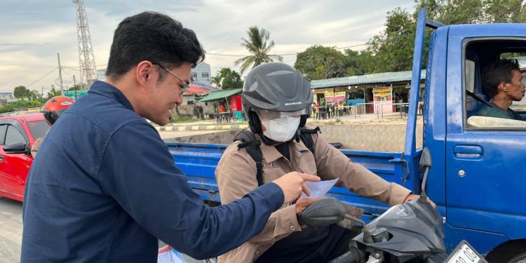 Jasa Raharja Kepri dan Ditlantas Polda Kepri Gencarkan Sosialisasi Pembayaran Pajak Kendaraan Melalui Aplikasi SIGNAL di Simpang PJR Nongsa