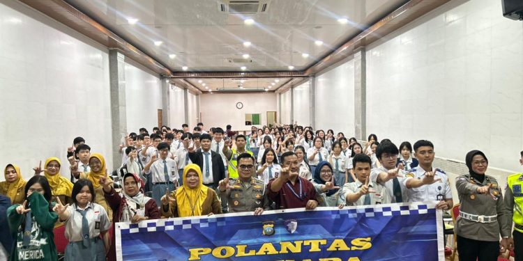 Jasa Raharja dan Ditlantas Polda Kepri Gelar Program Safety Campaign On The School di SMA Maitreyawira