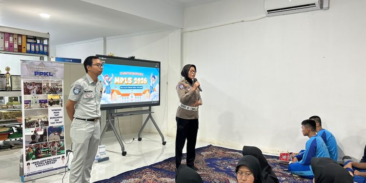 MPLS SMA IT Nurul Muhajirin Batam, Jasa Raharja Kepri Gelar Program PPKL bersama Kamsel Polda Kepri