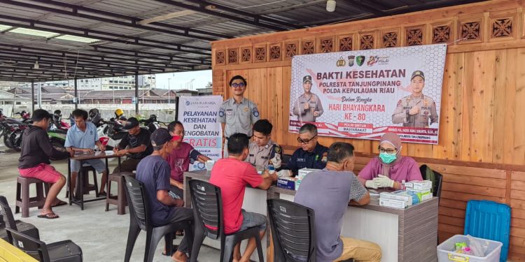 Jasa Raharja dan Sidokkes Polresta Tanjungpinang Gelar Pemeriksaan Kesehatan Gratis dalam Giat Jalan Santai HUT Bhayangkara ke-80