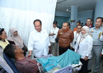 Dirut Jasa Raharja Dampingi Wamenhub Tinjau Penanganan Korban KM Mutiara Sentosa II di RS PHC Surabaya
